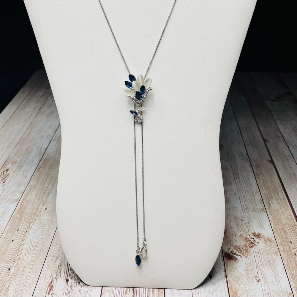 VINTAGE FLOWER NECKLACE - Picture 4 of 8